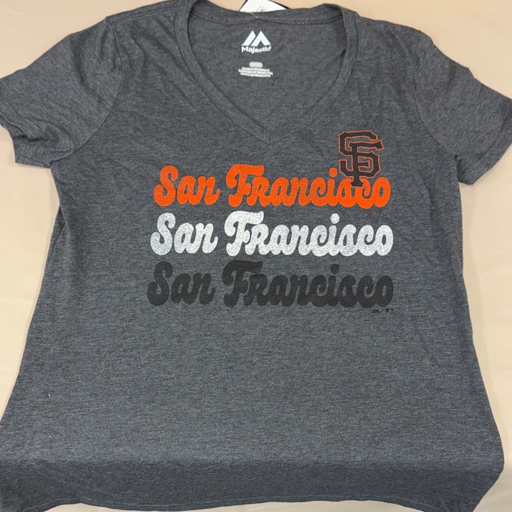 Majestic Gray V-neck San Francisco Giants short sleeve small heather gray